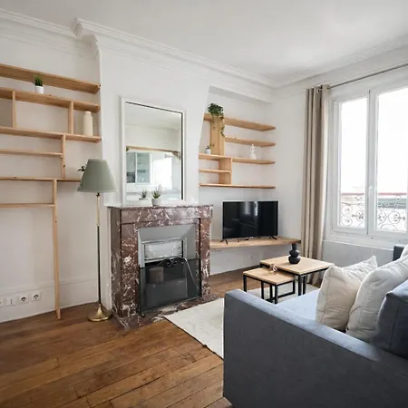 Spacieux De 2 Pieces A Montmartre 아파트