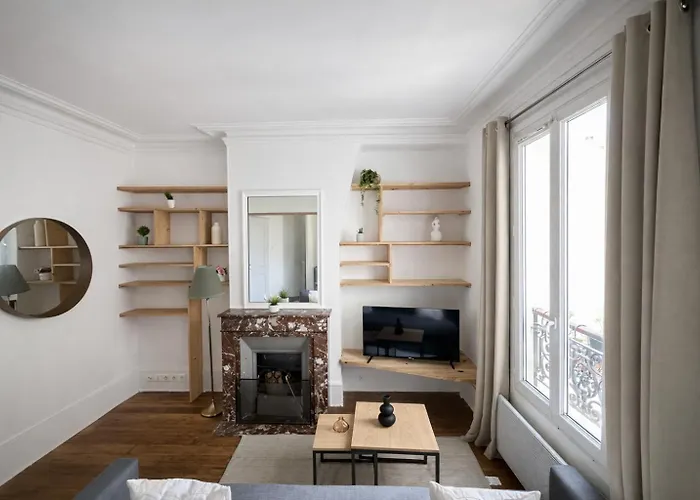 Spacieux De 2 Pieces A Montmartre 아파트 *